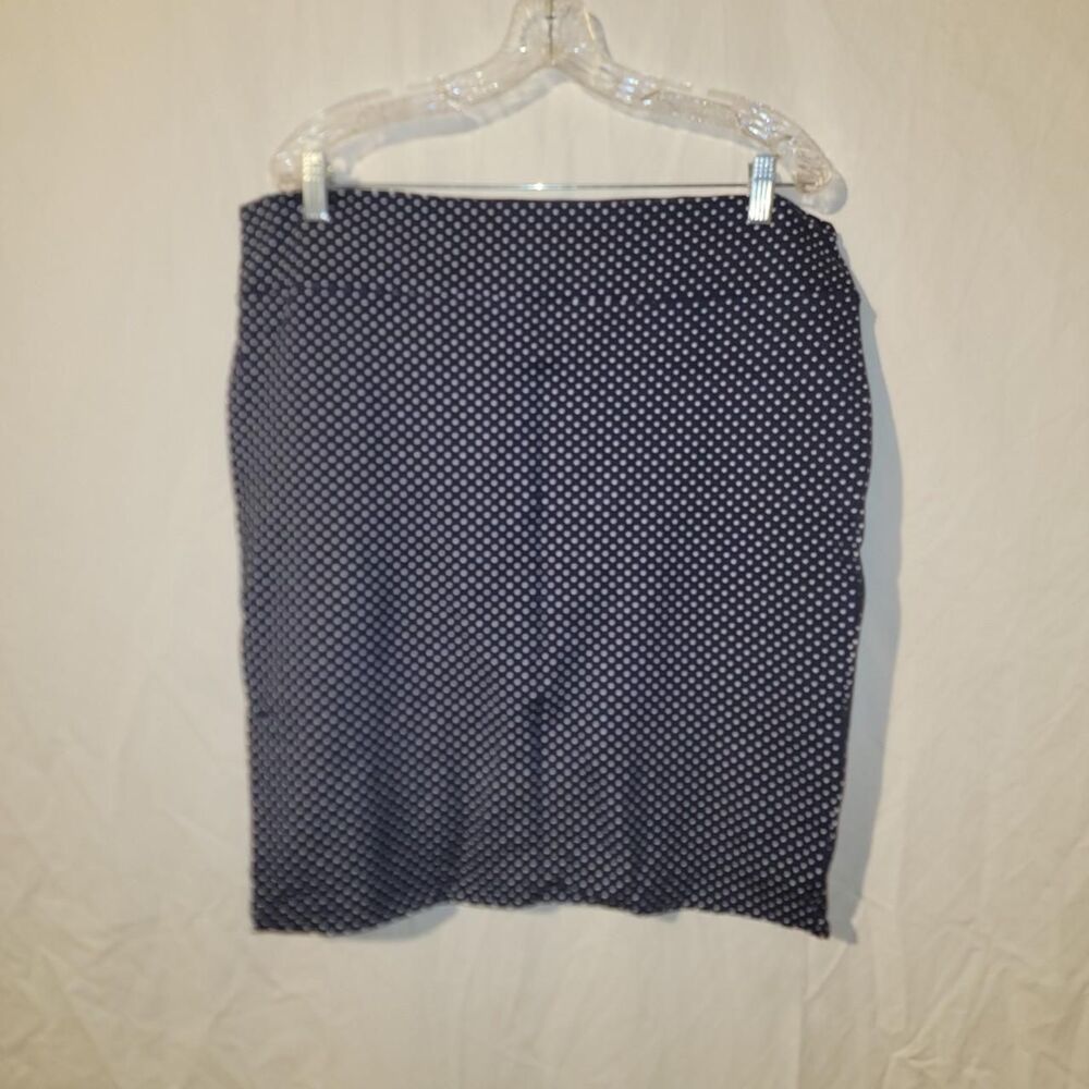 Unbranded Women's White and Navy Skirt